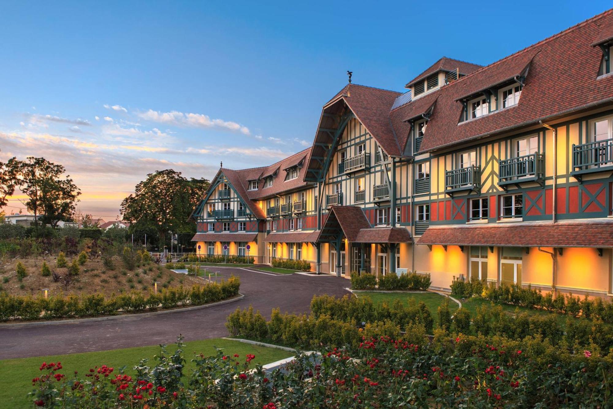 Renaissance Paris Hippodrome De St. Cloud Hotel Rueil-Malmaison Eksteriør billede