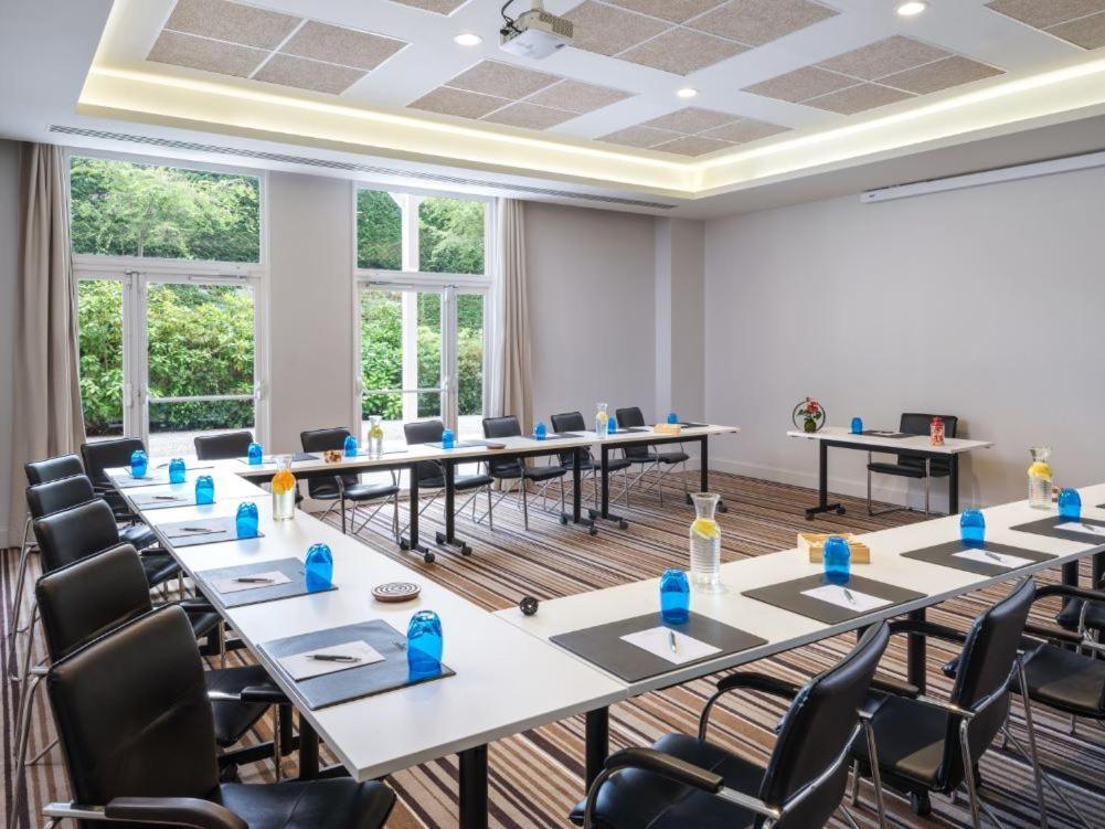 Renaissance Paris Hippodrome De St. Cloud Hotel Rueil-Malmaison Eksteriør billede