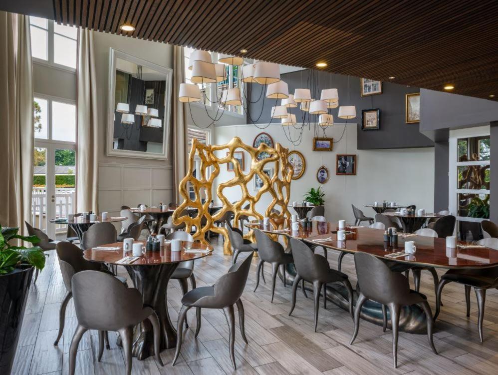 Renaissance Paris Hippodrome De St. Cloud Hotel Rueil-Malmaison Eksteriør billede