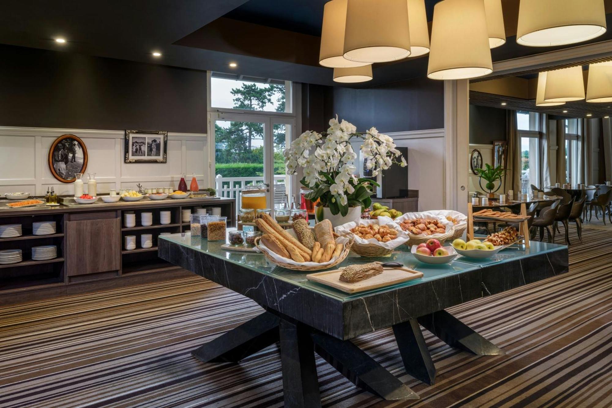 Renaissance Paris Hippodrome De St. Cloud Hotel Rueil-Malmaison Eksteriør billede